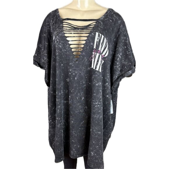 Torrid +6 Black Aged Slashed Neck Find Your Fire Graphic Eagle Short Sleeve Tee - Picture 2 of 6